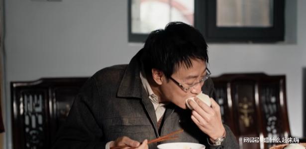 能上央视这吃戏完全就是教科书级别的瓦力棋牌试玩看《护宝寻踪》才懂为何(图10)